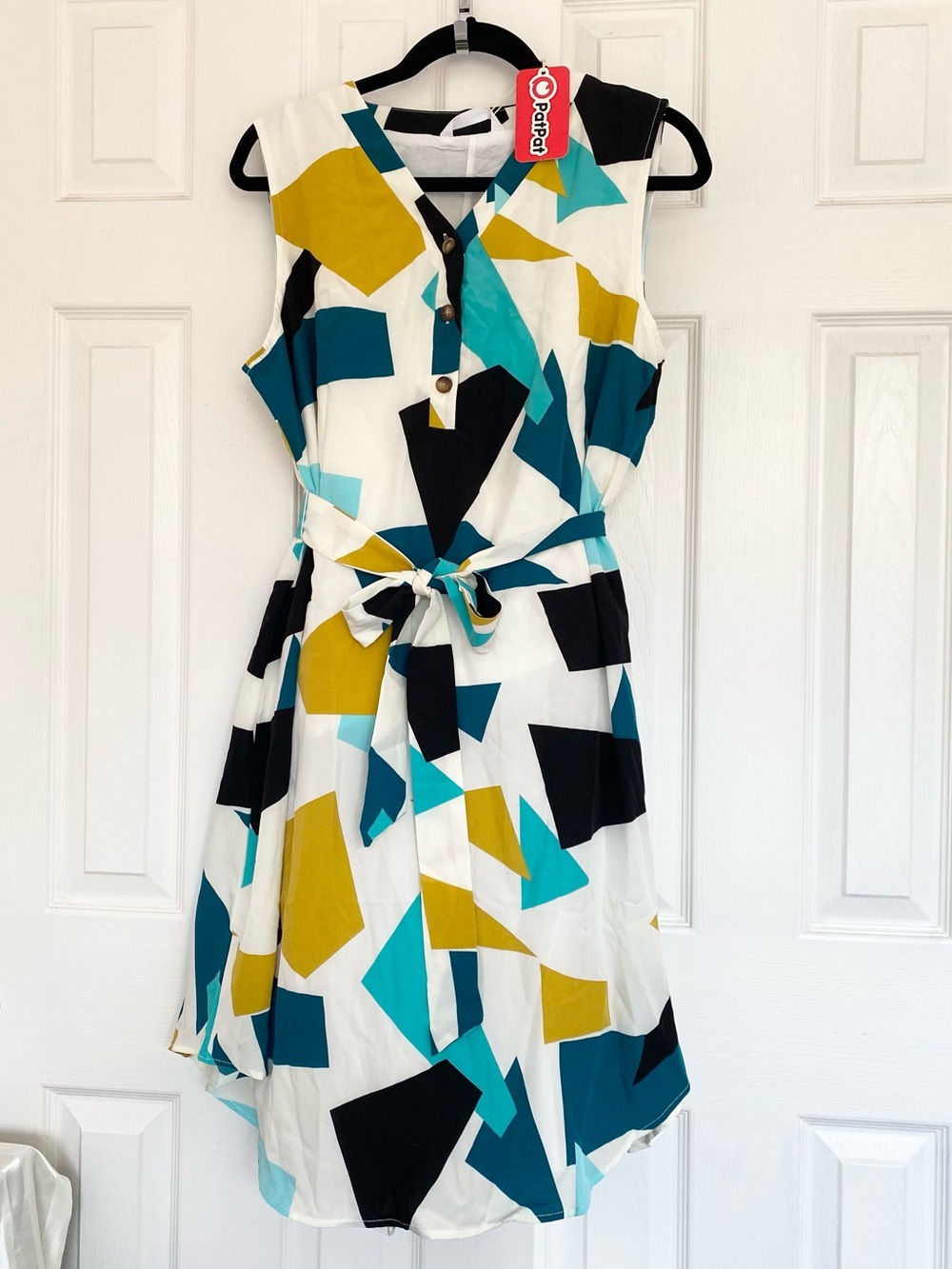 Patpat Women Sleeveless Geometric V-neck With Buttons Dress, Size XL